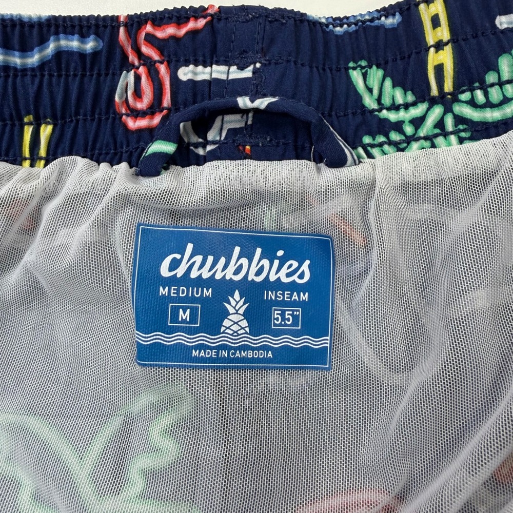 Chubbies The Neon Lights Swim Trunks Mens Medium Navy Blue Tropical 5.5" - Picture 4 of 10